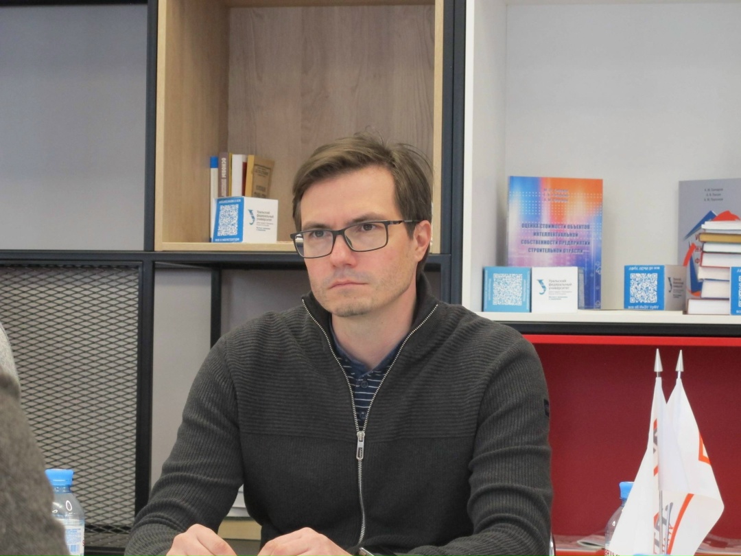 Эксперт в гостях у Эксперта: Илья Ходосов принял участие в круглом столе журнала «Эксперт–Урал»