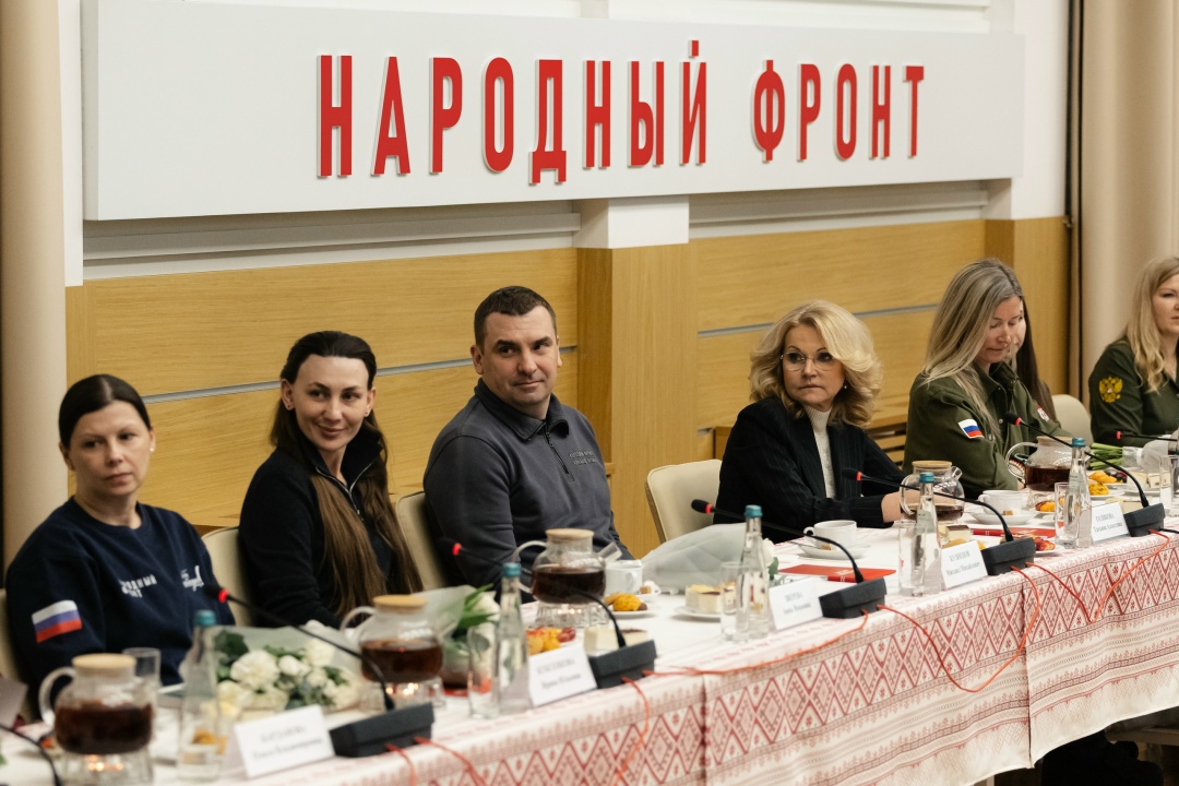 Татьяна Голикова и Народный фронт передали технику военным медикам.