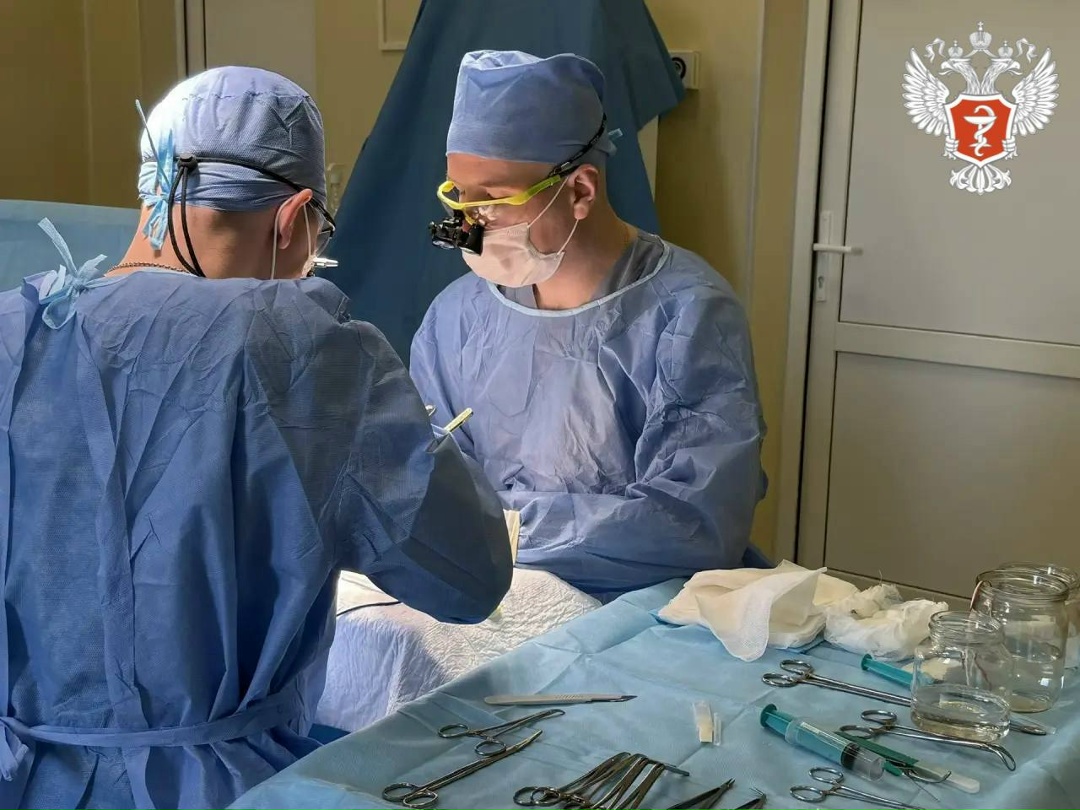 Специалисты Приморского края спасли от ампутации ног 96-летнюю женщину