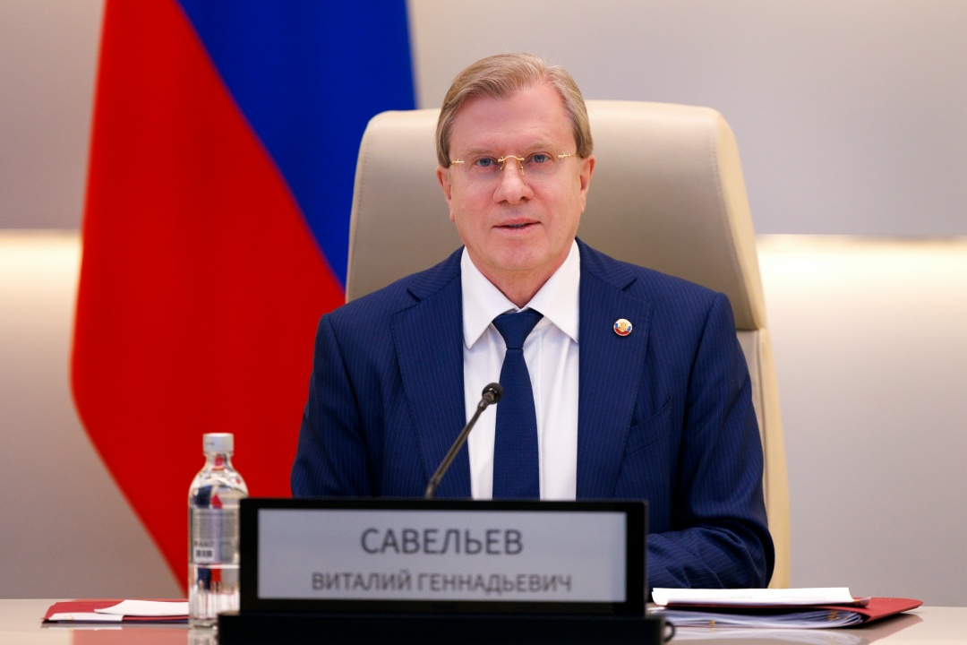 Виталий Савельев провел заседание правкомиссии по ликвидации последствий чрезвычайной ситуации в Керченском проливе.