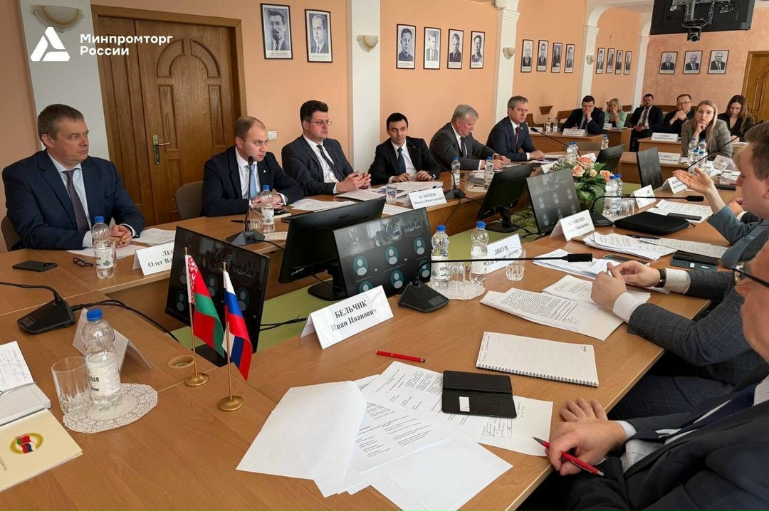 Статс-секретарь – замглавы Минпромторга России Роман Чекушов с рабочей поездкой посетил Республику Беларусь