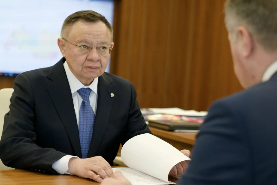 Министр строительства и ЖКХ РФ Ирек Файзуллин провел рабочую встречу с Начальником Управления Президента РФ по вопросам формирования и деятельности…