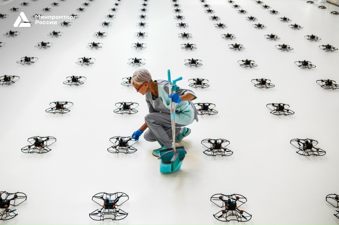 Минпромторг России поздравляет с Международным женским днём!