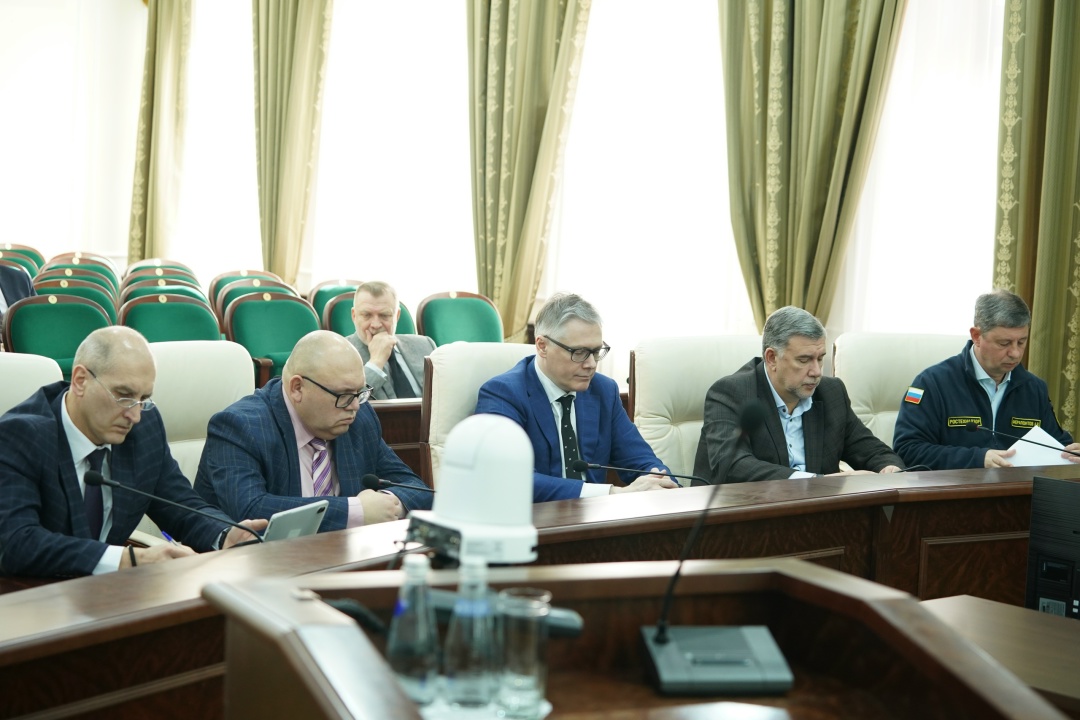 В Федеральной службе по экологическому, технологическому и атомному надзору прошло заседание Общественного совета при Ростехнадзоре