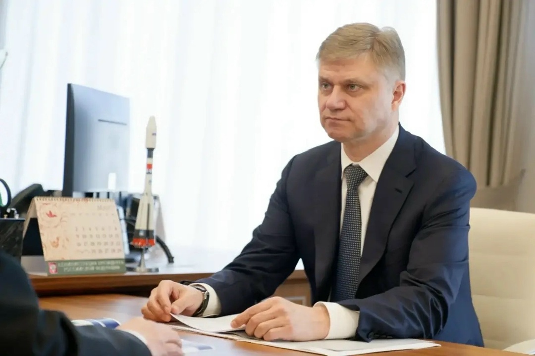 Глава Минстроя России Ирек Файзуллин провел рабочую встречу с генеральным директором – председателем правления ОАО «РЖД» Олегом Белозеровым