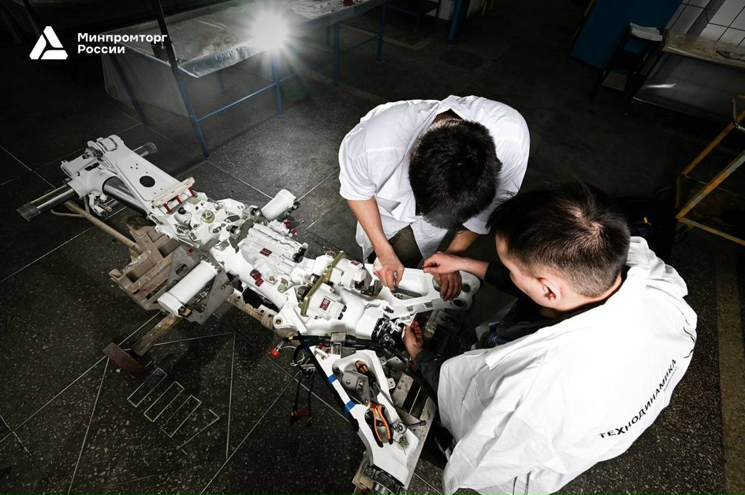 Как испытывают шасси для Суперджета?