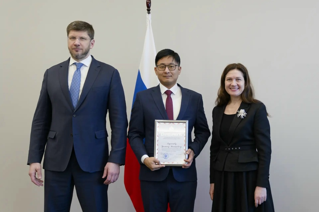 Сотрудники Минстроя России награждены за помощь Курской области