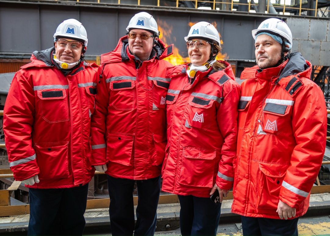 Депутаты посетили ММК Депутаты Законодательного Собрания Челябинской области познакомились с работой новых производственных и социальных объектов ММК.