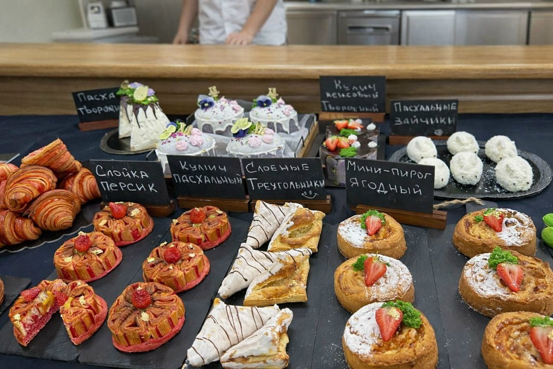 В Омске состоялся мастер-класс «GRANDPRO: Современная кондитерка». Представители индустрии встретились, чтобы обсудить самые актуальные тренды сезона.