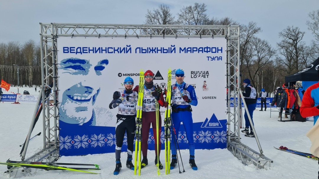 Тройка нефтяников-сибиряков ЛУКОЙЛа на пьедестале