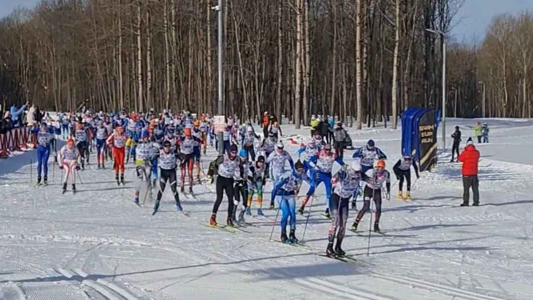 Тройка нефтяников-сибиряков ЛУКОЙЛа на пьедестале