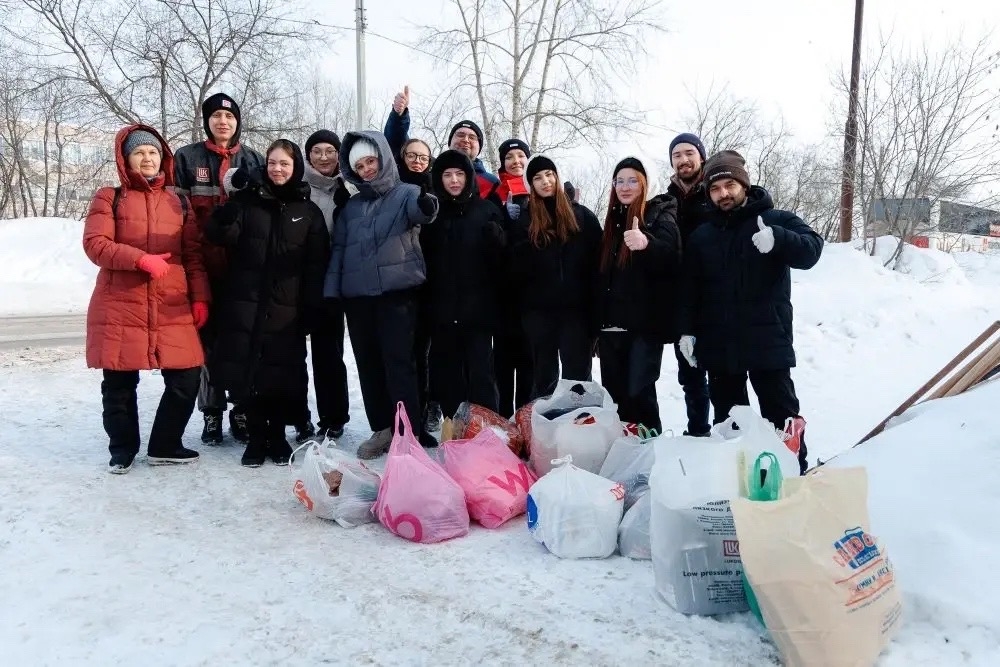 День добрых дел Молодёжь Пермского завода ЛУКОЙЛа провела благотворительную акцию в поддержку приюта для собак.