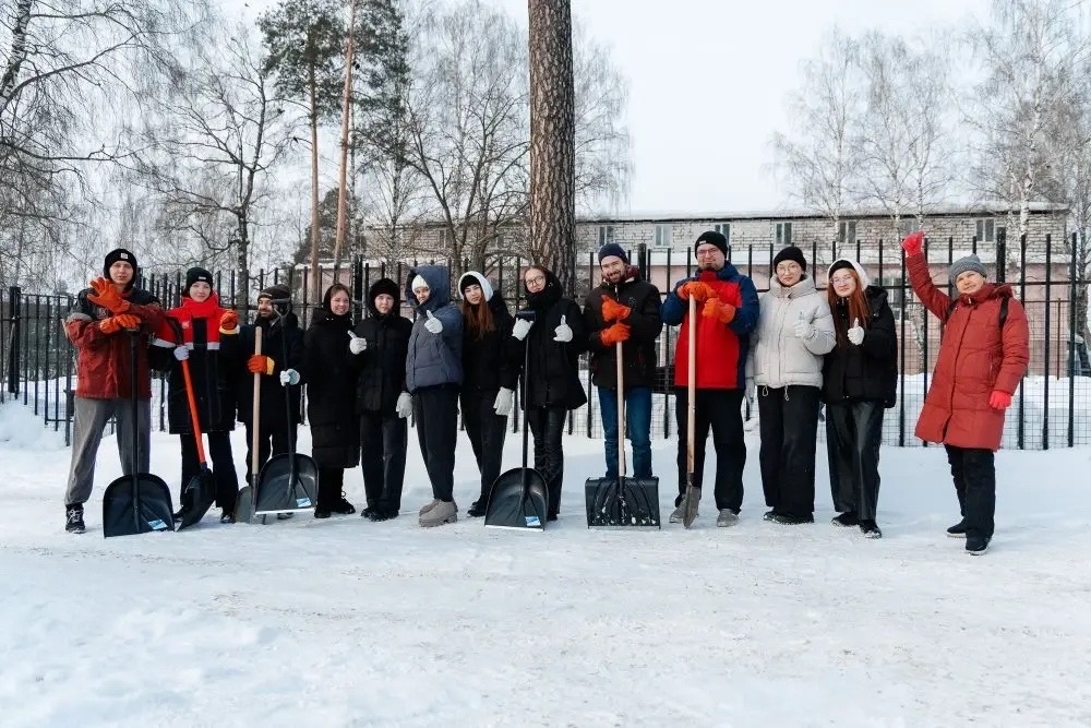 День добрых дел Молодёжь Пермского завода ЛУКОЙЛа провела благотворительную акцию в поддержку приюта для собак.