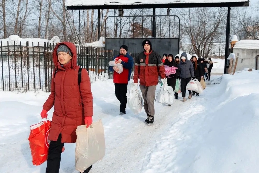 День добрых дел Молодёжь Пермского завода ЛУКОЙЛа провела благотворительную акцию в поддержку приюта для собак.