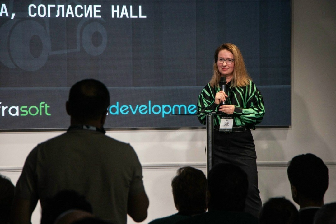 Без паники! Именно так звучала тема презентации заместителя коммерческого директора по продажам «ФИТ» Натальи Иванниковой на конференции #Законтейнерами в…