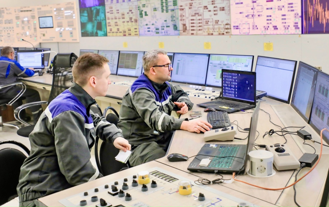 Первый энергоблок второй очереди Курской АЭС, находящийся на стадии опытно-промышленной эксплуатации, выведен на 100 % мощности.