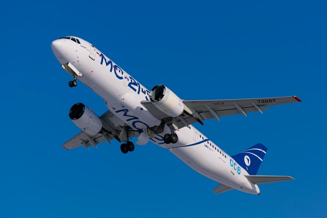 МС-21-310 уже в Архангельске Еще один импортозамещенный самолет пролетел 1300 км для сертификационных испытаний в естественных условиях обледенения.