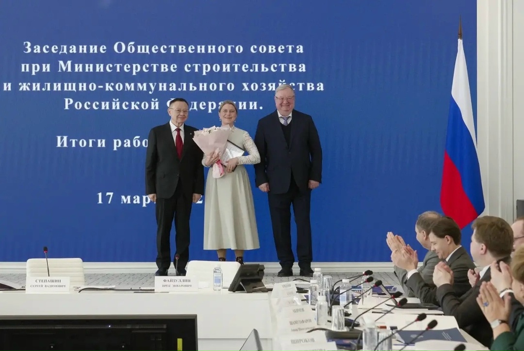 Глава Минстроя России выступил на заседании Общественного совета при Минстрое России