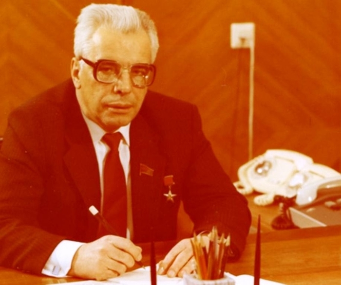 Человек, который изменил Магнитку! 17 марта родился Дмитрий Галкин — один из руководителей, сыгравших важную роль в развитии Магнитогорский металлургический…