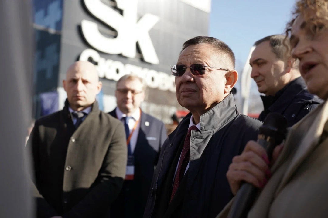 Современную строительную, дорожно-ремонтную и уборочную технику представили производственные организации на выставке Национального форума технологий, техники и…