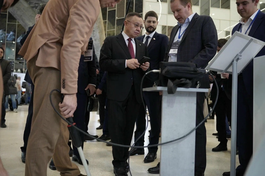 Современную строительную, дорожно-ремонтную и уборочную технику представили производственные организации на выставке Национального форума технологий, техники и…