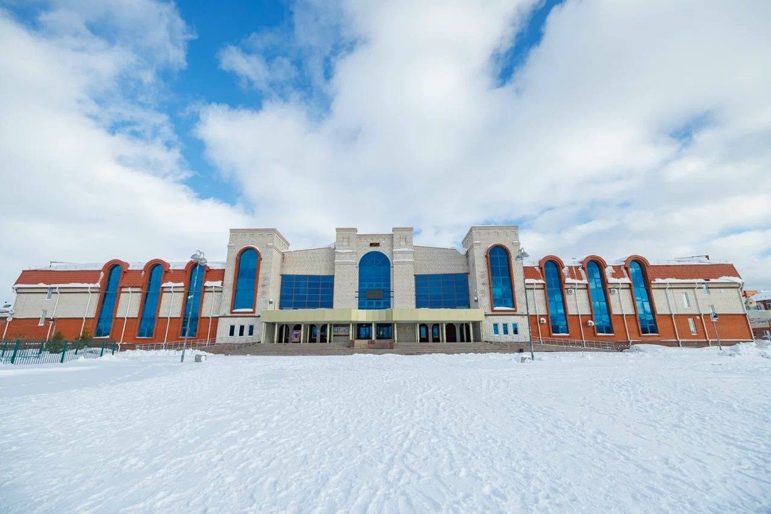 Энергия в каждой ноте При поддержке ЛУКОЙЛа в посёлке Междуреченском прошла реновация во Дворце культуры и искусства.