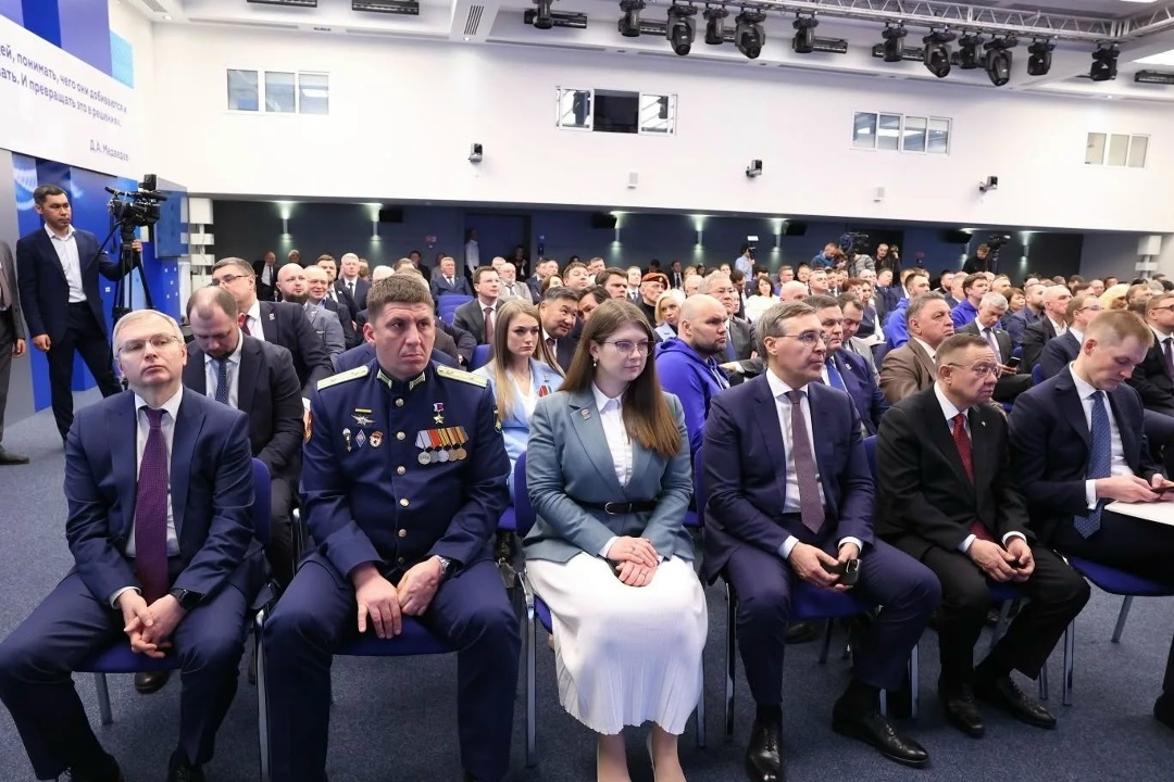 Министр строительства и ЖКХ РФ Ирек Файзуллин принял участие в заседании Президиума Генсовета партии «Единая Россия»