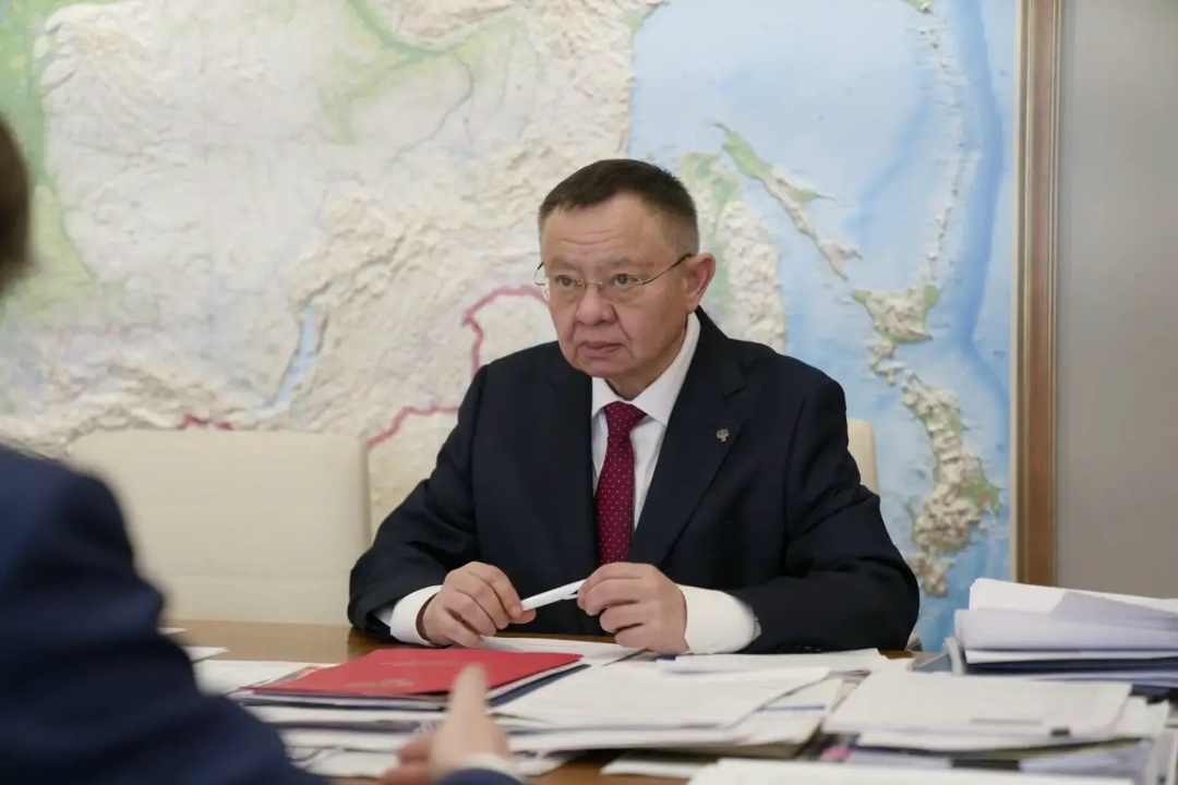 Министр строительства и ЖКХ РФ Ирек Файзуллин провел рабочую встречу с президентом Национального объединения строителей (НОСТРОЙ) Антоном Глушковым