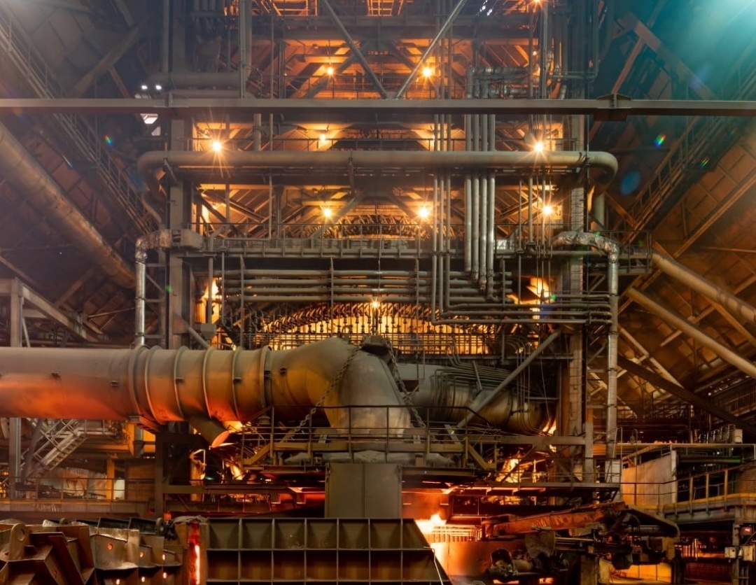 На НТМК внедрят разработку ВУХИН Звучит непонятно, но это поможет освоить выпуск электродного пека, что, в свою очередь, увеличит объемы и перечень…