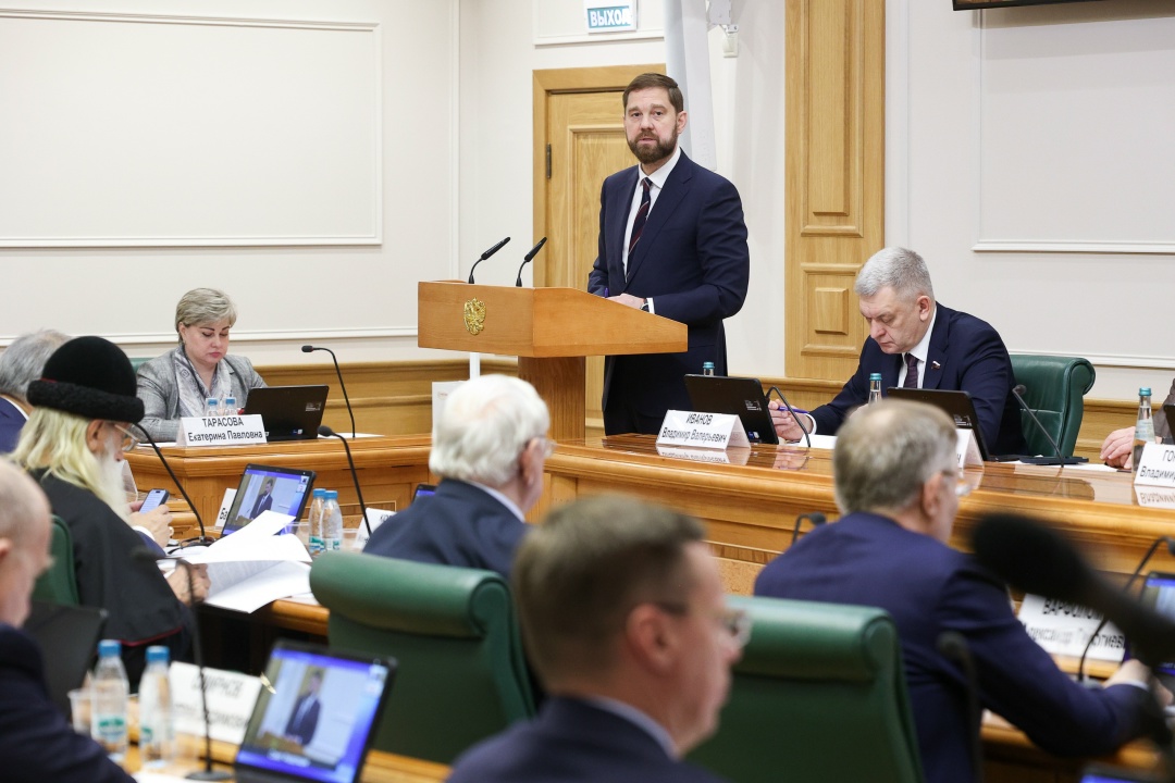 Константин Косачев: Продолжается работа законодателей по укреплению общероссийской гражданской идентичности