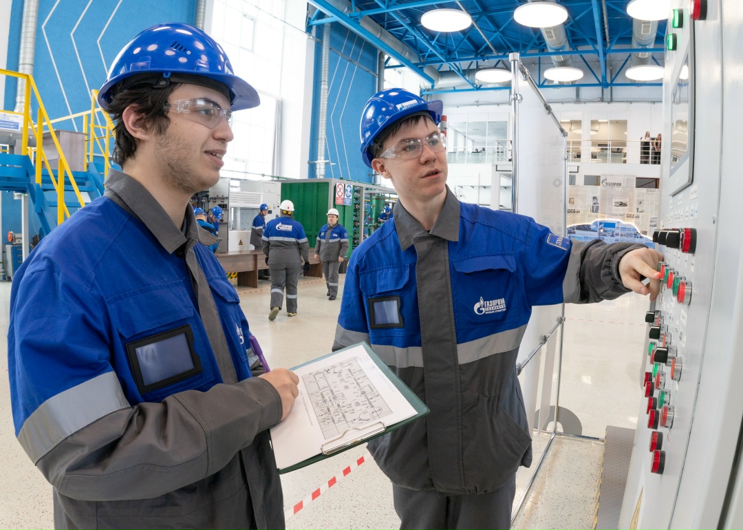 На Ямале газовики принимали высокопоставленных сотрудников дипломатических миссий Киргизии, Китая, Малайзии, Пакистана, Сингапура, Словакии и Турции