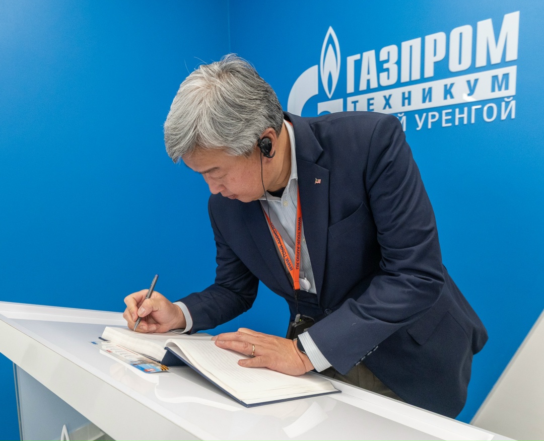 На Ямале газовики принимали высокопоставленных сотрудников дипломатических миссий Киргизии, Китая, Малайзии, Пакистана, Сингапура, Словакии и Турции