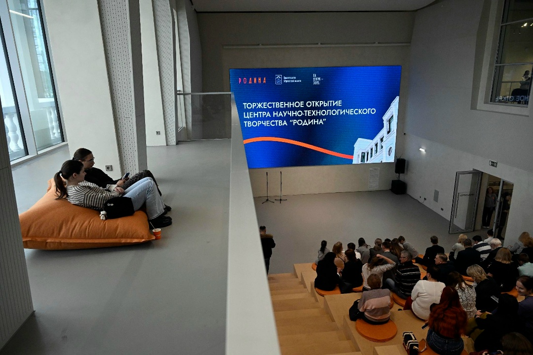 При поддержке компании «НОВАТЭК» в Мурманске начал работу уникальный для России центр научно-технологического творчества «Родина».