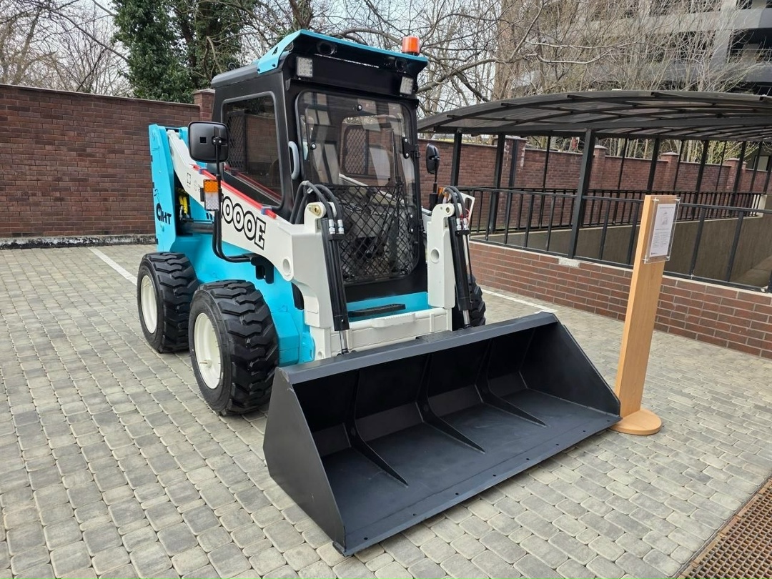 Электрический мини-погрузчик «Ант 1000Е» представлен в Краснодарском крае