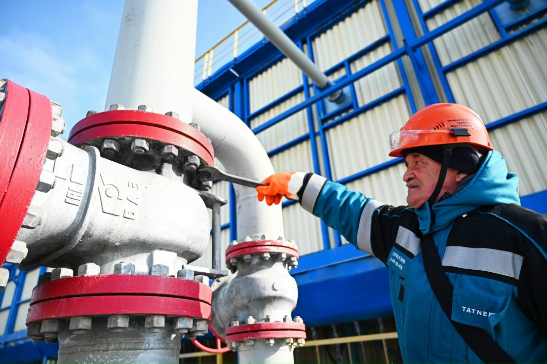 Новую неделю начинаем вместе с Марсом Гафаровым — слесарем-ремонтником управления «Татнефтегазпереработка»