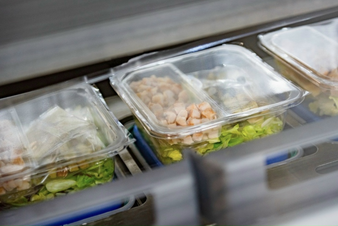 Согласно исследованию Центра изучения потребительского поведения Роскачества, почти две трети россиян (65%) покупают или заказывают готовые блюда на ужин, 57%…