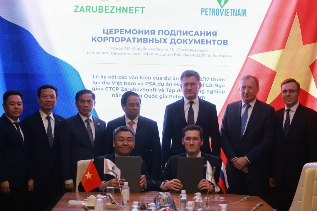 Александр Новак встретился с премьер-министром Вьетнама Фам Минь Тинем