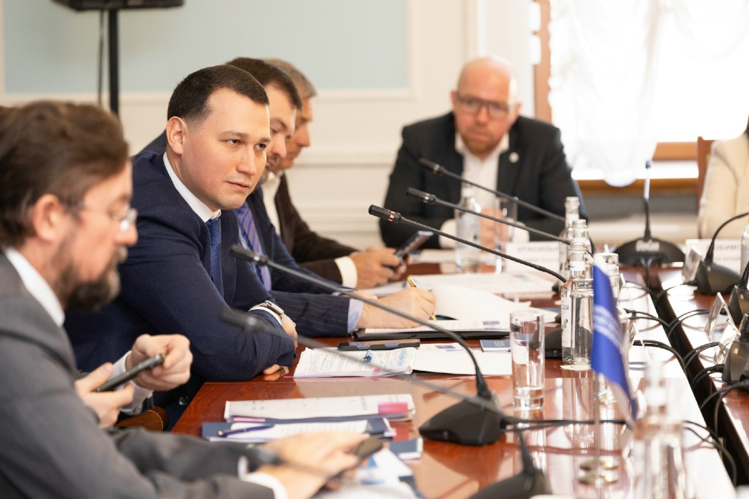 Представители Минстроя России приняли участие в заседании Штаба «Деловой России» по развитию новых территорий