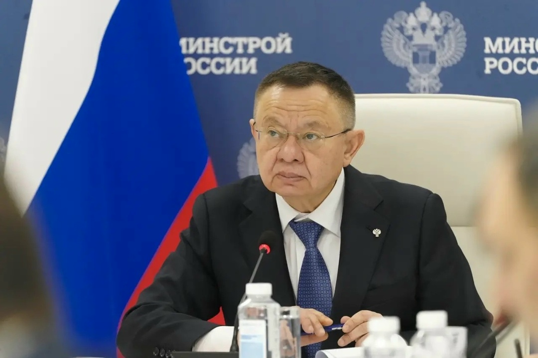 Глава Минстроя России Ирек Файзуллин провел еженедельное совещание с регионами и главными распорядителями бюджетных средств (ГРБС)