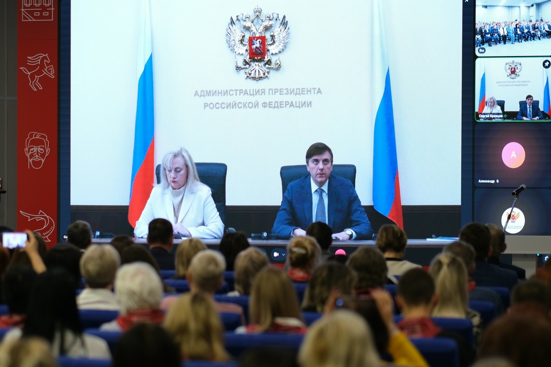 Минпросвещения утвердило план мероприятий проекта «Без срока давности».