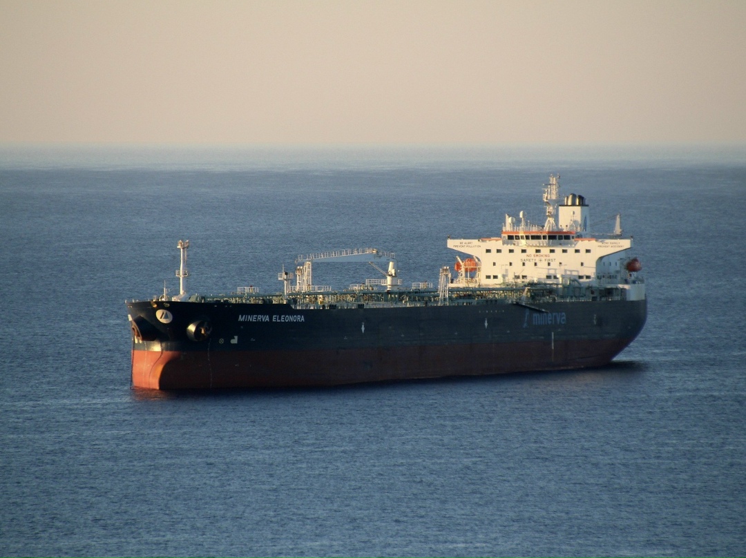 Иран частично разблокировал Ормузский пролив, открыв по нему судоходство для «дружественных» государств, в то время как суда «противников» пользоваться им…