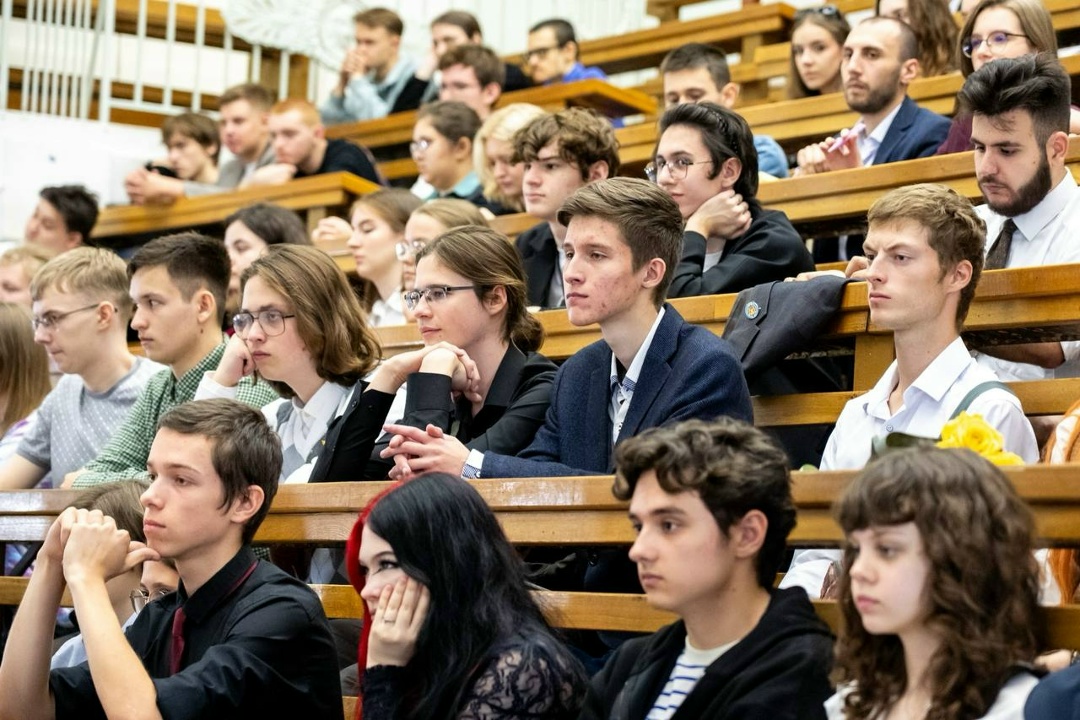 Дмитрий Чернышенко поздравил Российский государственный гуманитарный университет с 35-летием.