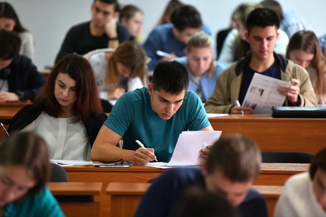 На портале «Работа России» опубликованы национальные рейтинги трудоустройства выпускников вузов и колледжей.