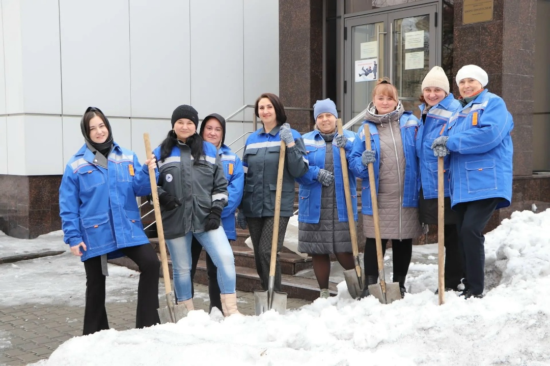 На весеннюю уборку! Сегодня мы присоединились к первому в этом году всекузбасскому субботнику.