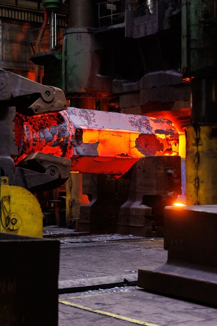 На предприятии «АЭМ-Спецсталь» (входит в Машиностроительный дивизион «Росатома») началось производство новейшего реактора ВВЭР-ТОИ для третьего энергоблока…