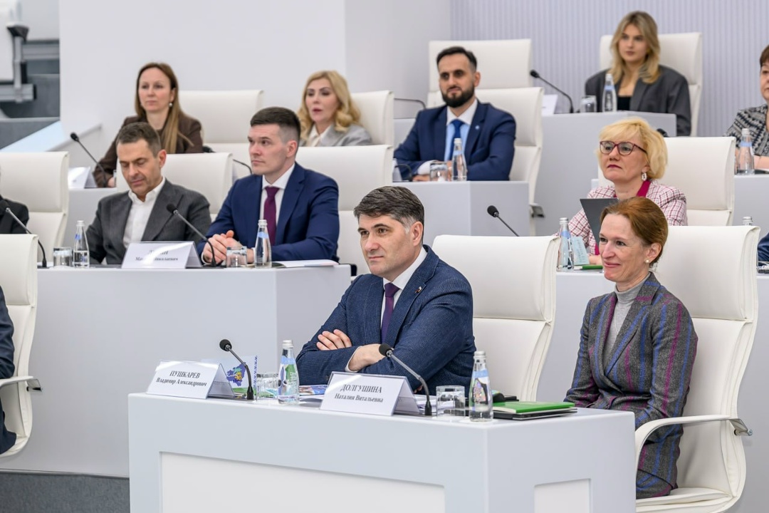 Лилия Гумерова: Ямало-Ненецкий автономный округ входит в число регионов-лидеров по показателю рождаемости, каждая четвёртая семья здесь многодетная