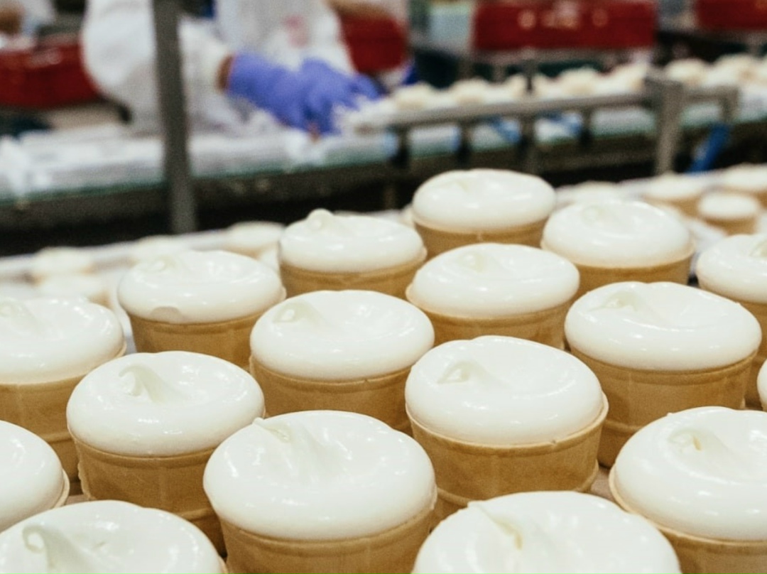 Доля топ-20 компаний-лидеров рынка мороженого вернулась к уровню 75% от общего объема производства, следует из рейтинга крупнейших мороженщиков России от…