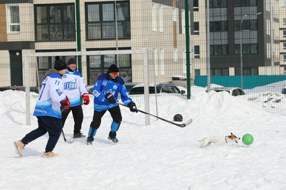 ТРЕНИРОВКА ХОККЕИСТОВ Наша хоккейная команда «Гелий» отлично выступила в Южно-Сахалинске, на зимней Спартакиаде дальневосточных компаний Группы "Газпром"