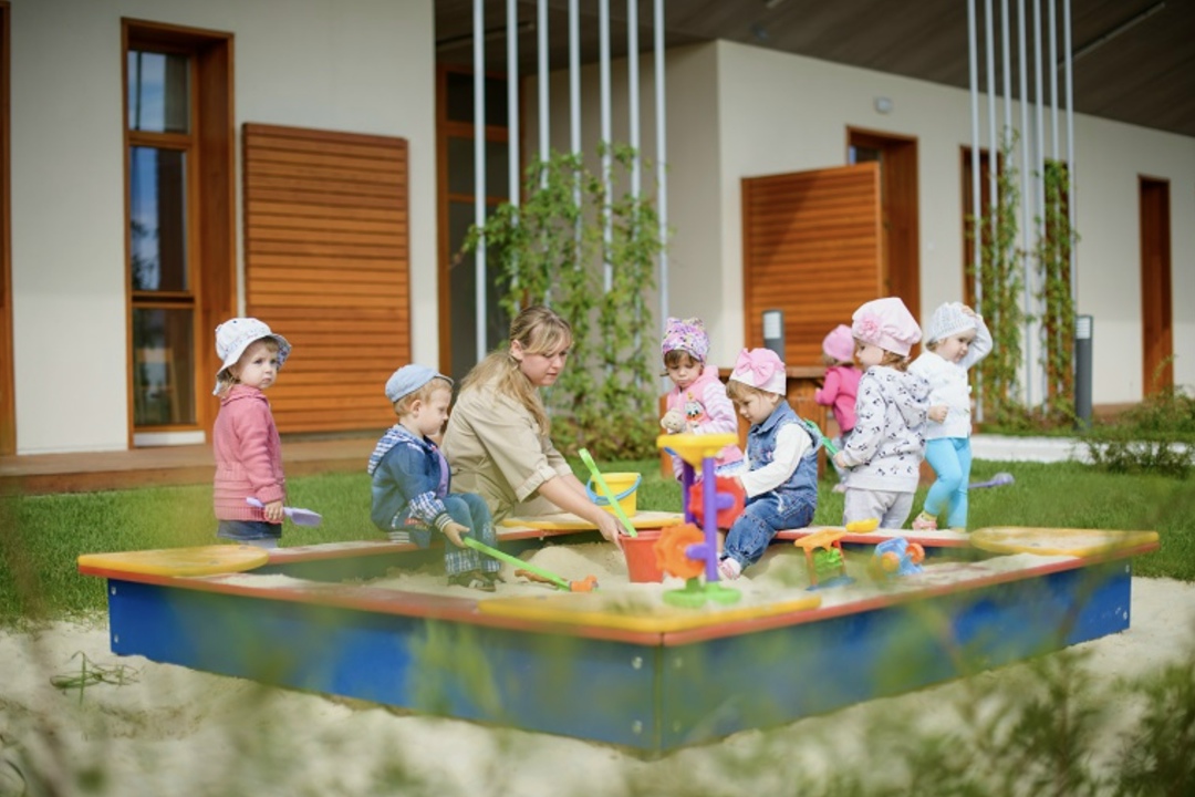 «Мираторг» запустил программу ранней агроподготовки в корпоративном детском саду в Белгородской области по ключевым направлениям: животноводство и…