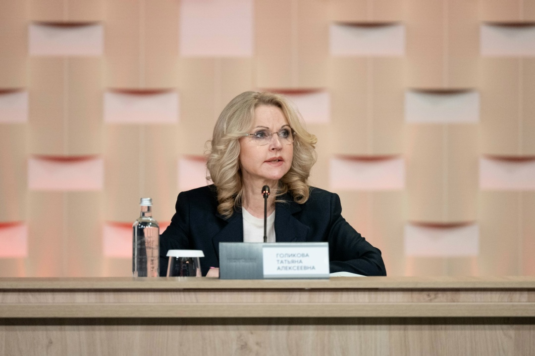 Денис Мантуров и Татьяна Голикова приняли участие в заседании оргкомитета по подготовке к празднованию 80-летия Калининградской области.